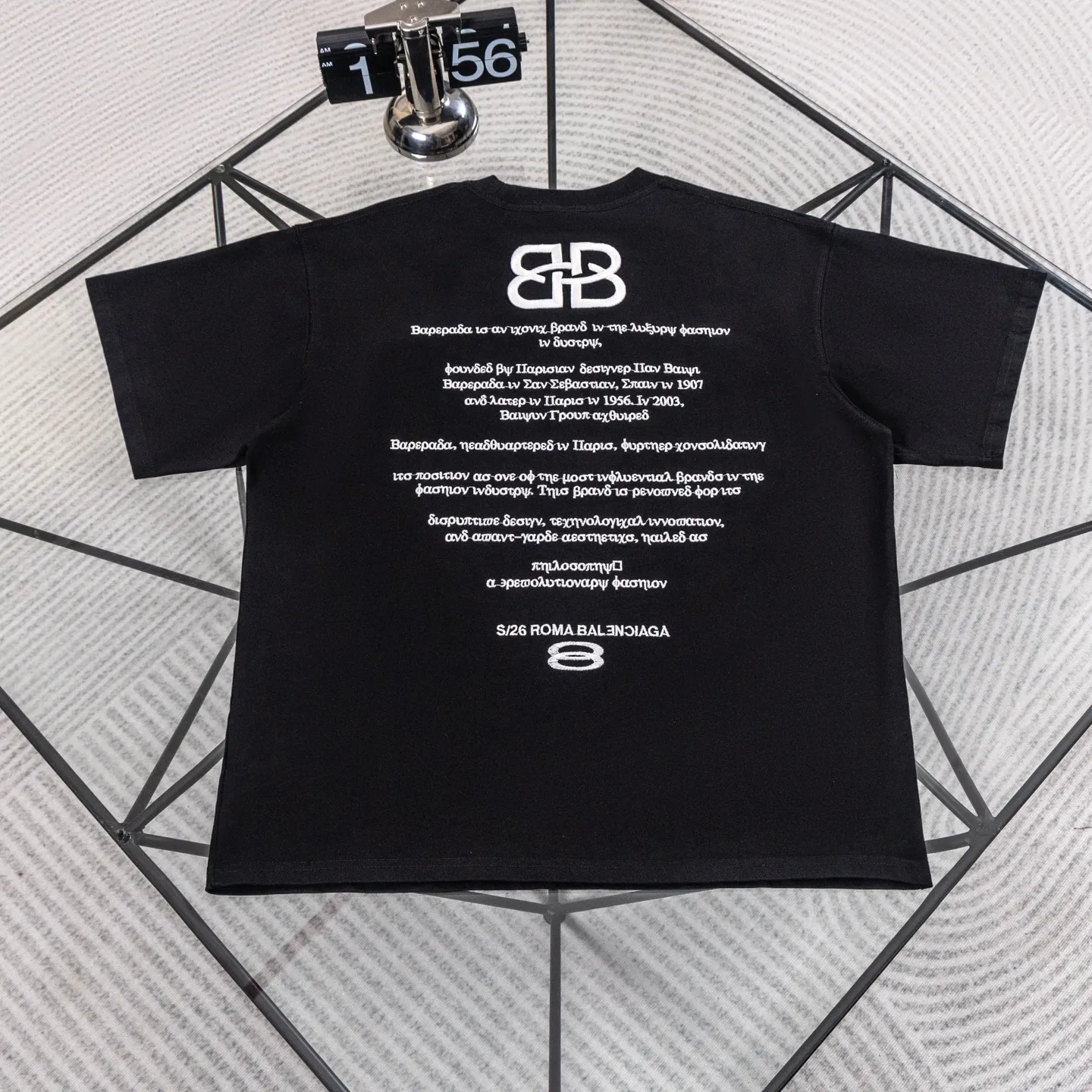 Balenciaga 26ss New Arrival T Color Change ！ ， ， Same Style 。 Classic B ； ， Black White， ， 。 ， ， ， ， 。 Size：S—XL ：Black White